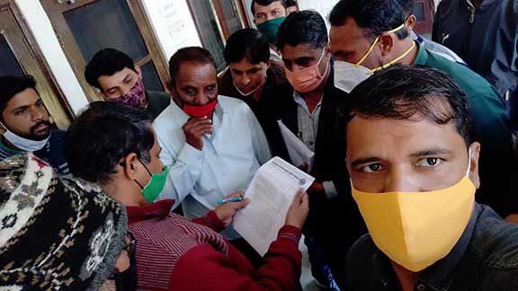 राजस्थान विद्युत संयुक्त कर्मचारी एकता मंच ने विभिन्न मांगो को लेकर ज्ञापन (Memorandum) सौपा।