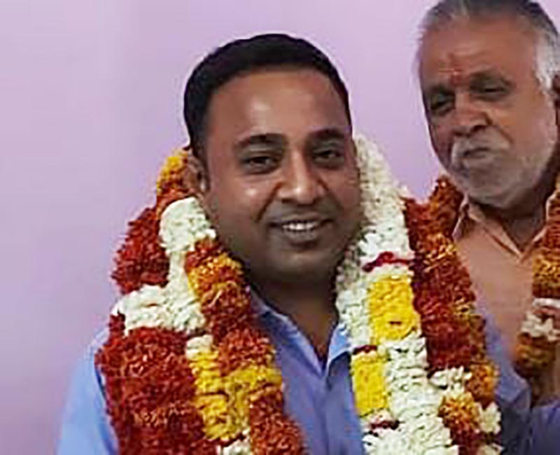 नगरपालिका (Municipal) अधिशाषी अधिकारी हेमेंद्र कुमार को एपीओ कर दिया गया।